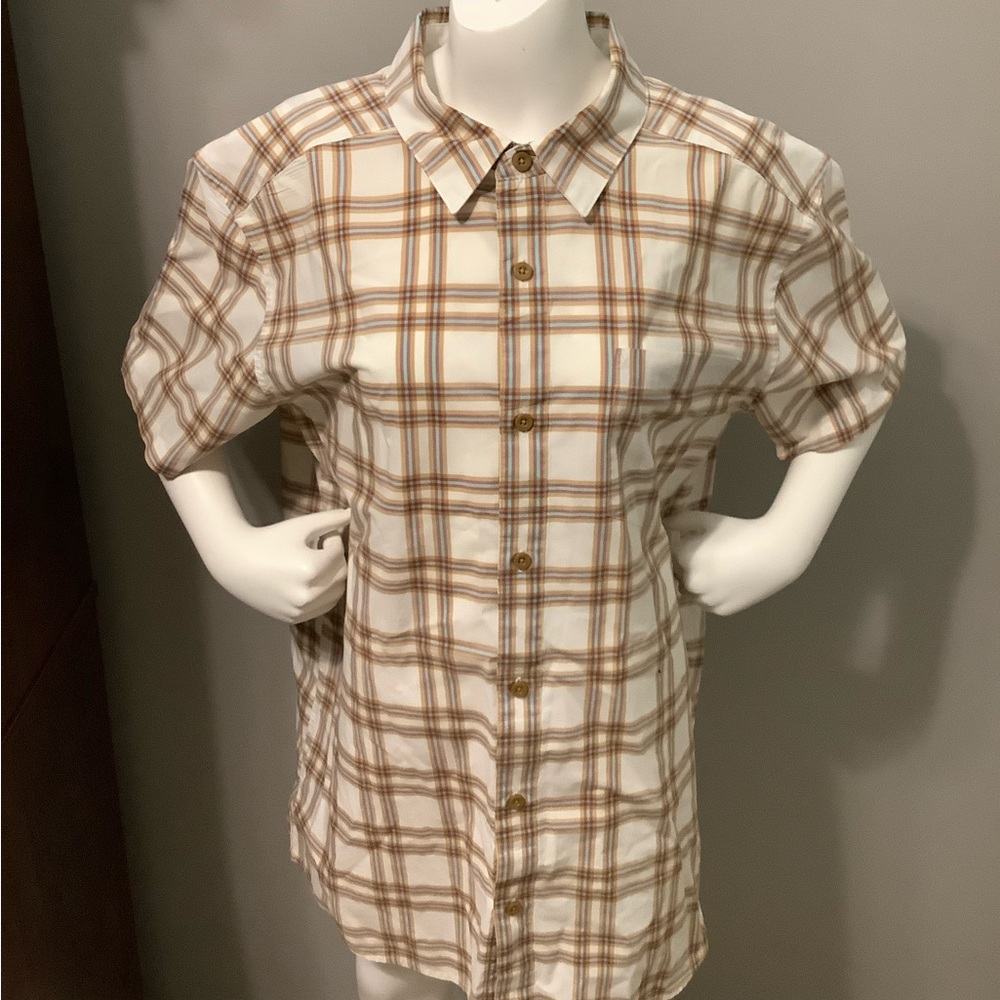 Patagonia Plaid Short Sleeve Button-Up Shirt